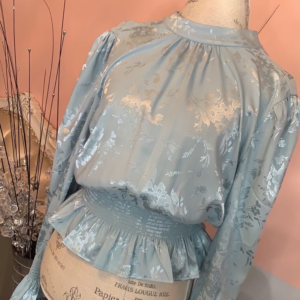 TEAL BLUE SHINY BEAUTIFUL BLOUSE!